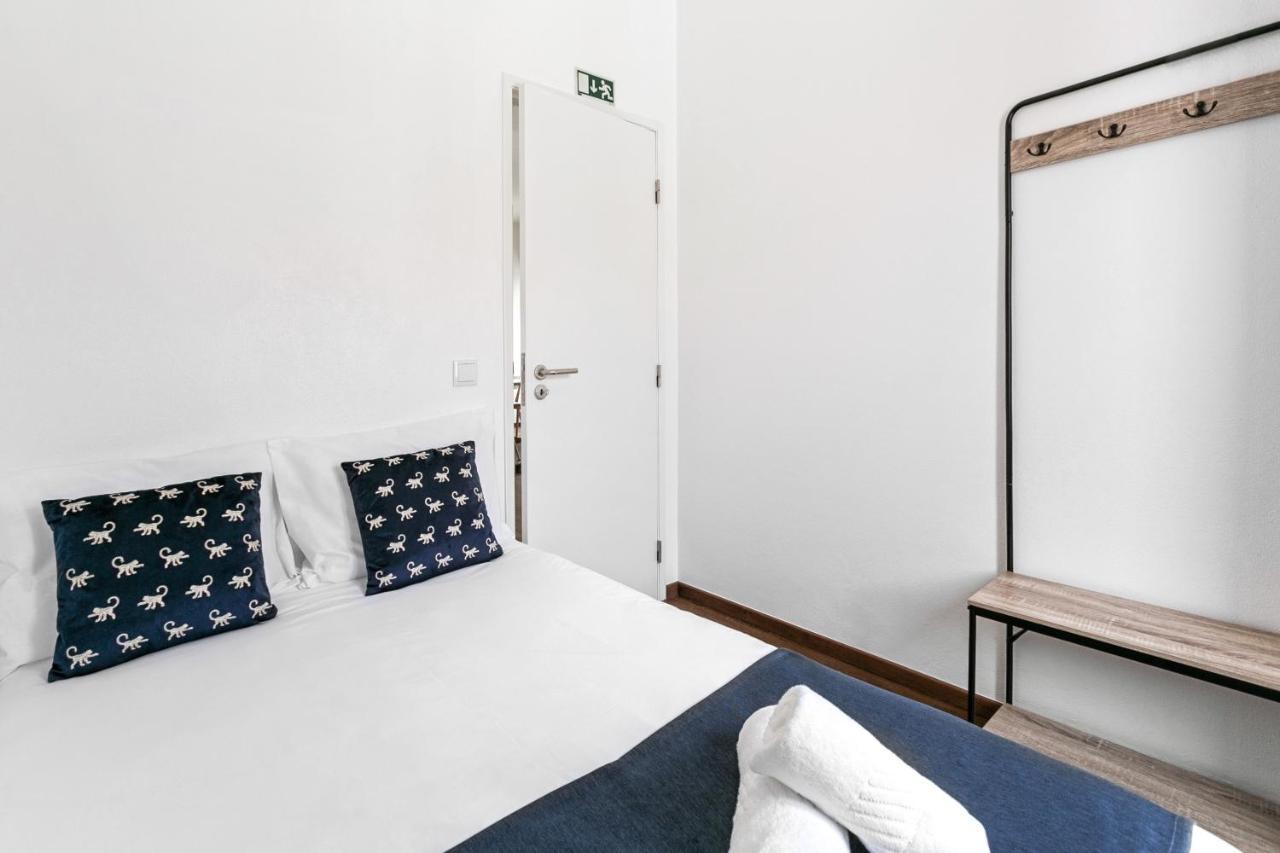 Old Town House Apartment Peniche Bagian luar foto