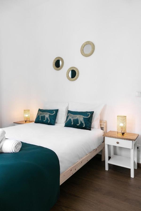 Old Town House Apartment Peniche Bagian luar foto